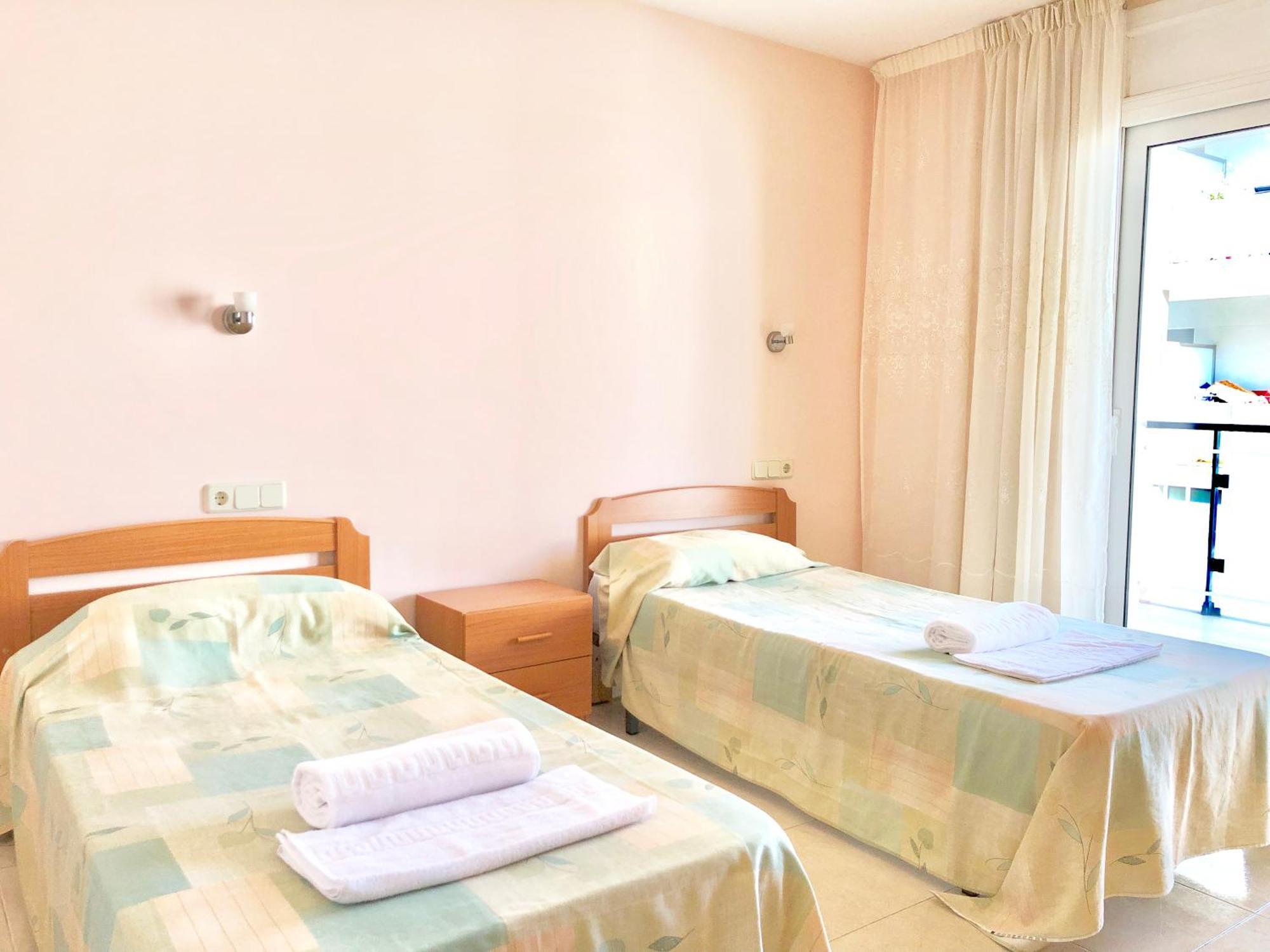 Apartamentos Benet Roses Exterior photo