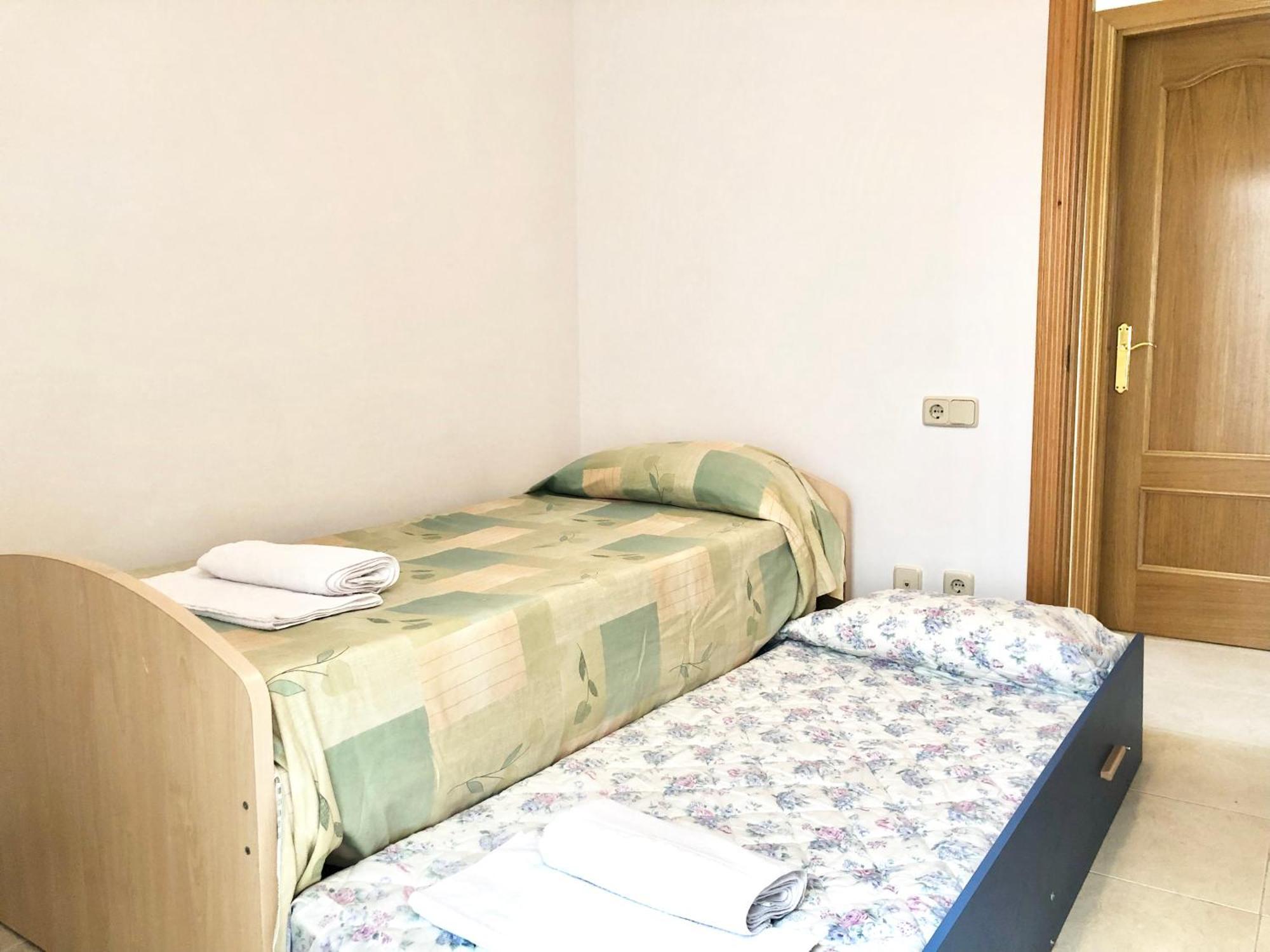 Apartamentos Benet Roses Exterior photo