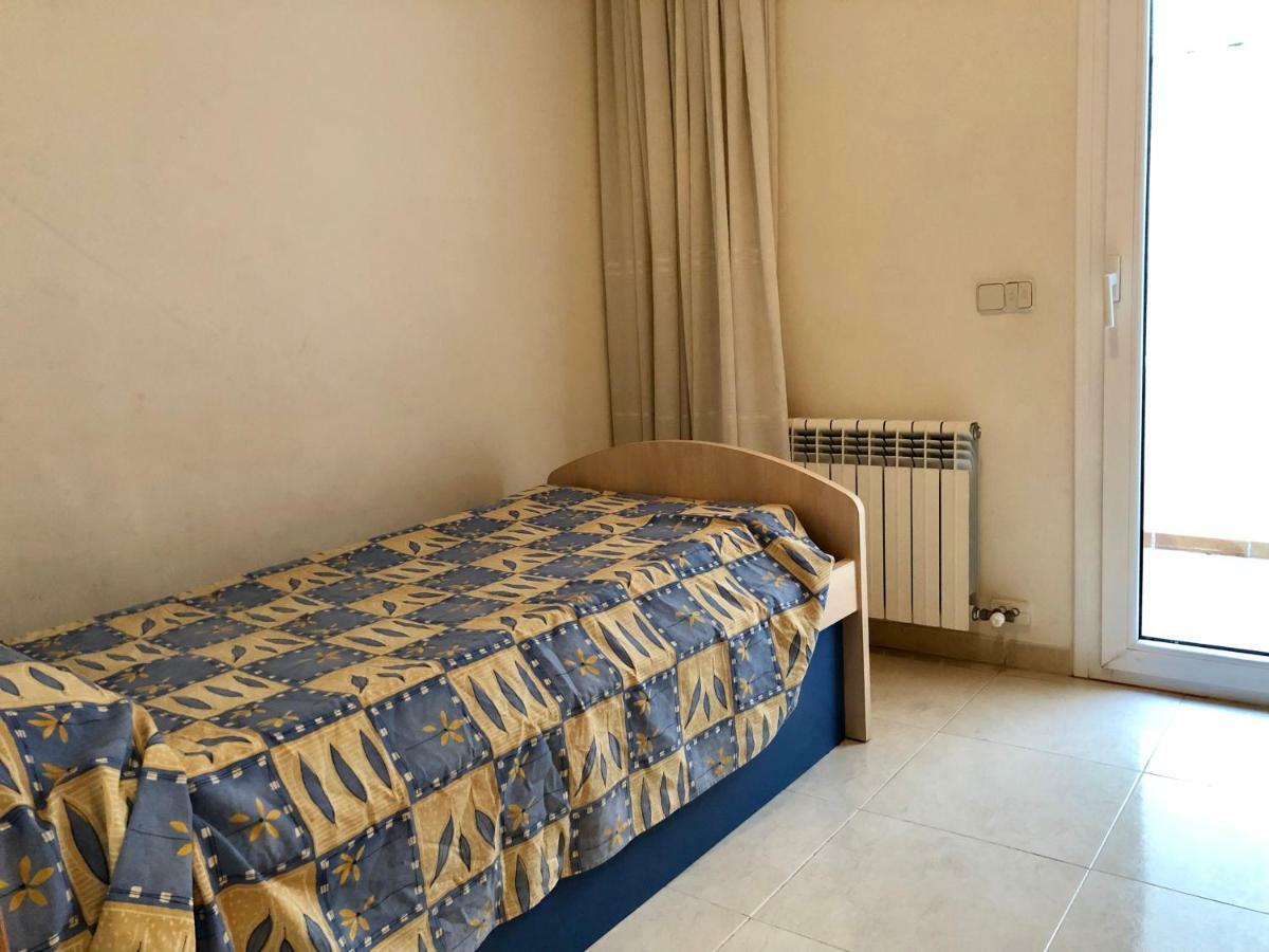 Apartamentos Benet Roses Exterior photo